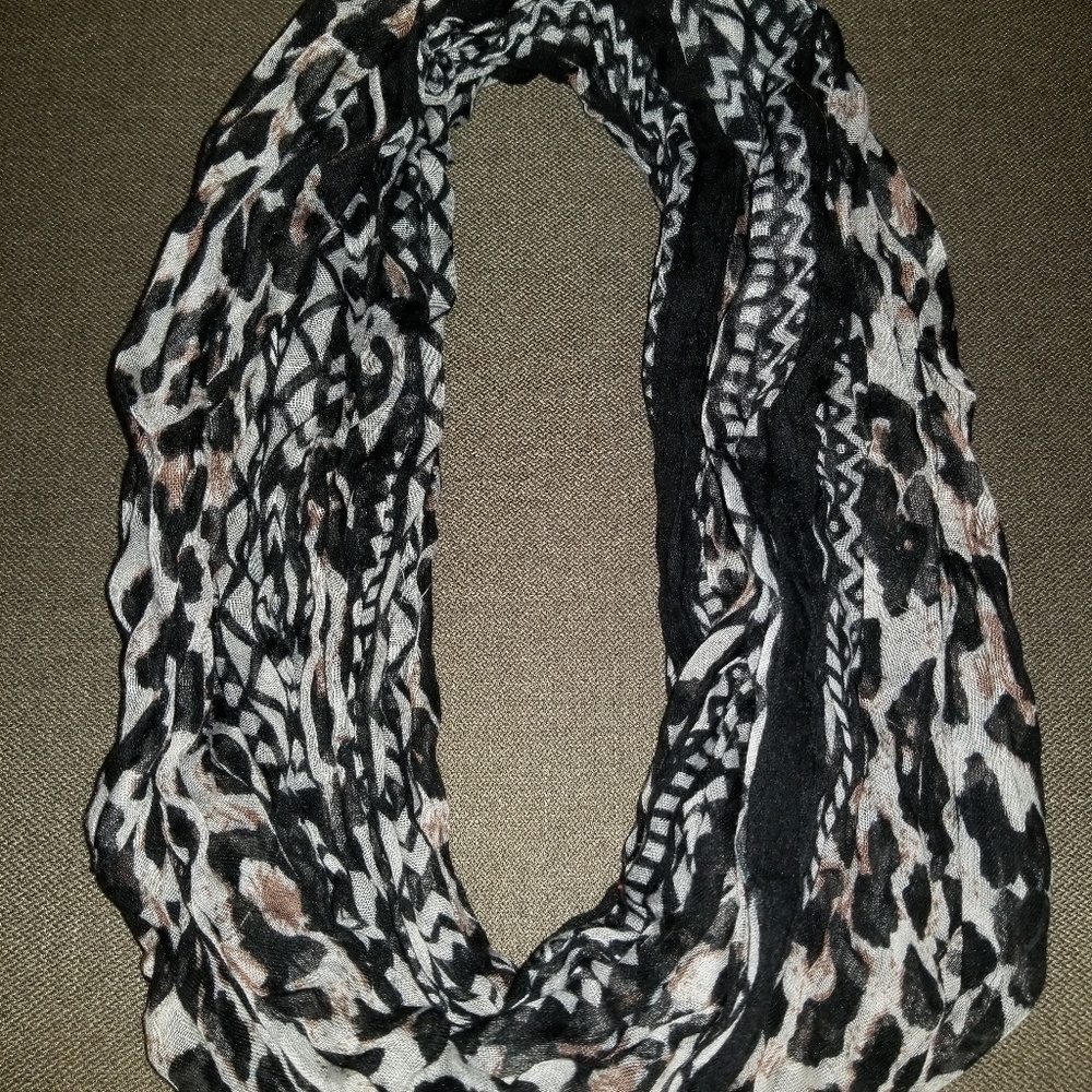 Leopard pront infinity scarf